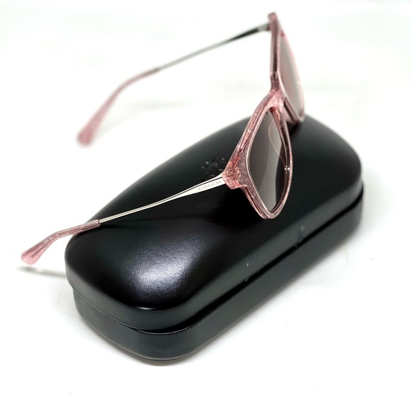 COACH💥NWOT~SOLD💥Transparent Pink Signature C Woman’s Sunglasses - Picture 10 of 14